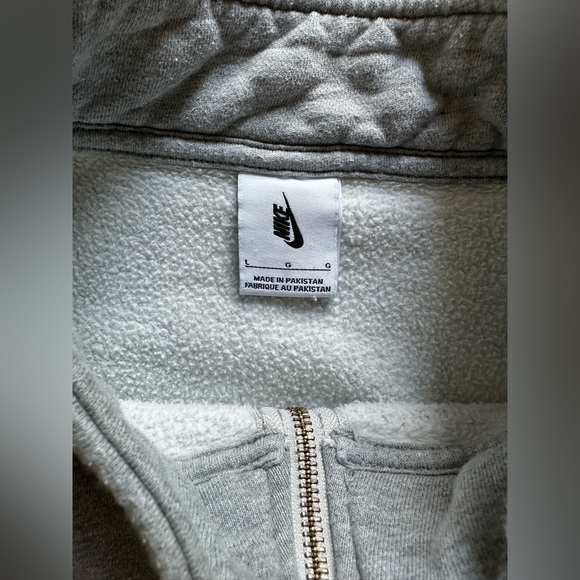 Knicks Nike Light Gray Quarter-Zip Pullover, Size L - Picture 5 of 5